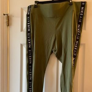 Khaki Green Nike Air leggings
